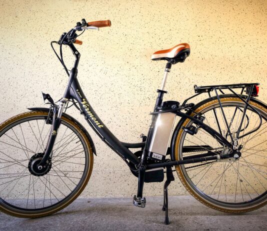 Waarom kiezen steeds meer mensen ervoor om een elektrische fiets aan te schaffen?