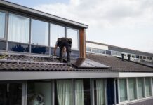 Zonnepanelen met Stekker: Een Toegankelijke Stap Naar Duurzame Energie Zonnepanelen met Stekker: Een Toegankelijke Stap Naar Duurzame Energie