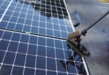 Waarom regelmatig zonnepanelen schoonmaken belangrijk is voor huiseigenaren in Haarlem Waarom regelmatig zonnepanelen schoonmaken belangrijk is voor huiseigenaren in Haarlem